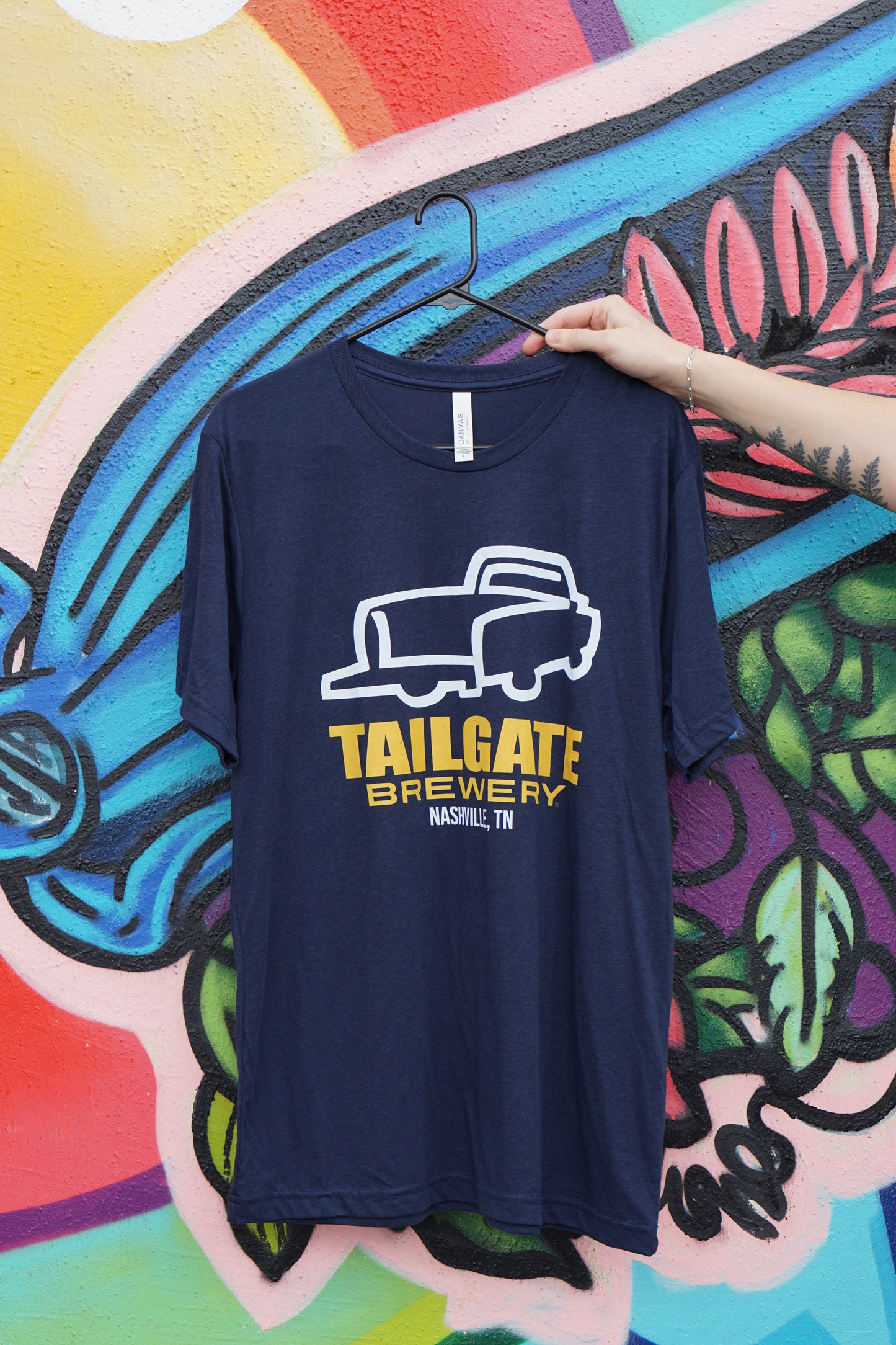 Truck Logo T-Shirt in Navy and Gold